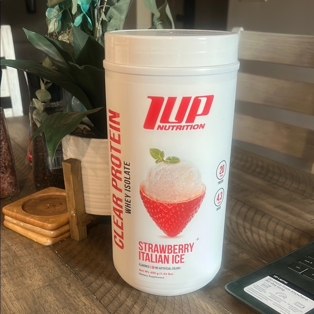 Strawberry Italian Ice Cleat Protein Powder